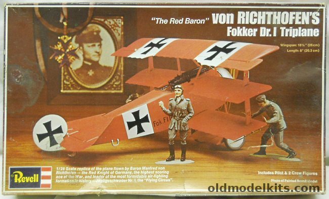 Revell 1/28 Fokker DR-I Triplane - Von Richthofen's Aircraft 'The Red Baron' (Dr-1), H233 plastic model kit